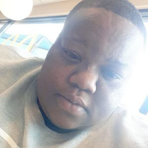 Meet your Posher, Dee